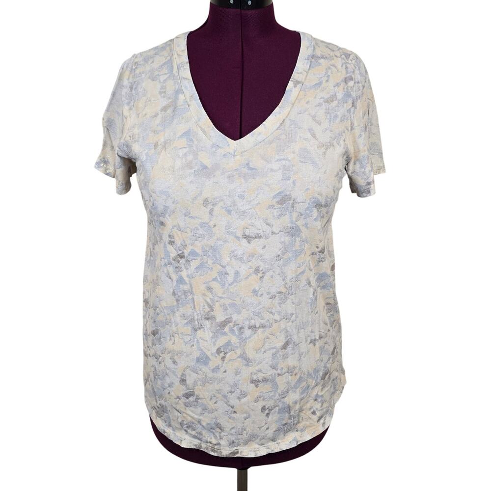 Women's Sol Angeles Anthropologie Beige Gray Shimmer V-Neck Tee | Size Medium